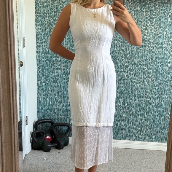 Vintage M.H.M White Sleeveless Dress with Sheer Lace Bottom - Picture 5 of 5